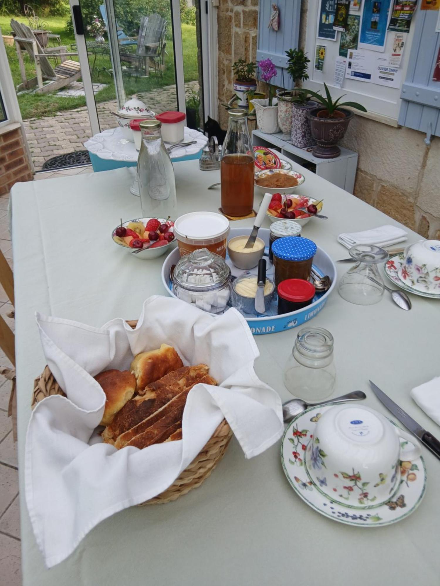 Ma maison bleue Saint-Brice-sous-Ranes Extérieur photo
